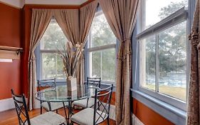 Forsyth Park 2 Bedroom Beauty